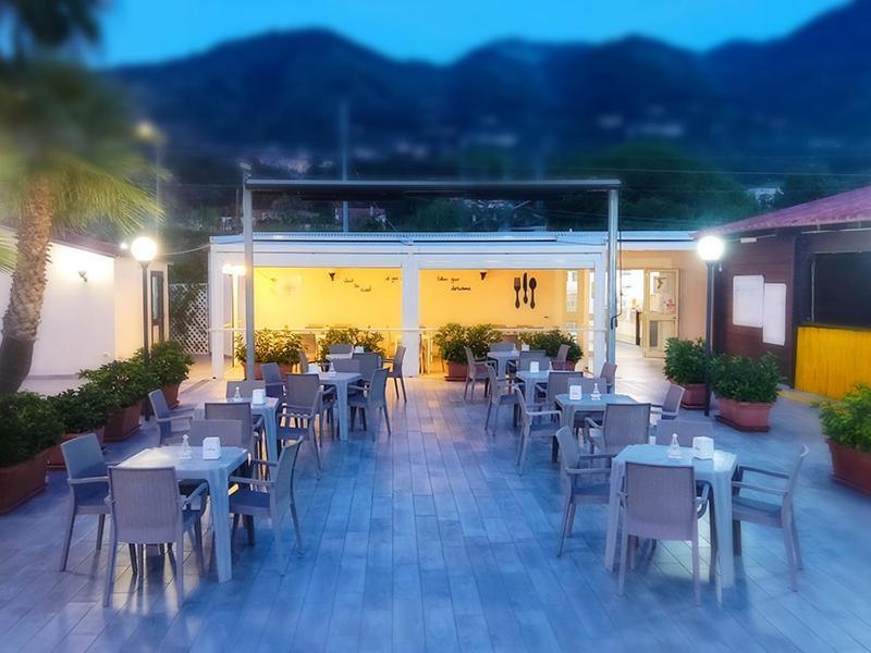 Villaggio La Bussola Paola Bagian luar foto