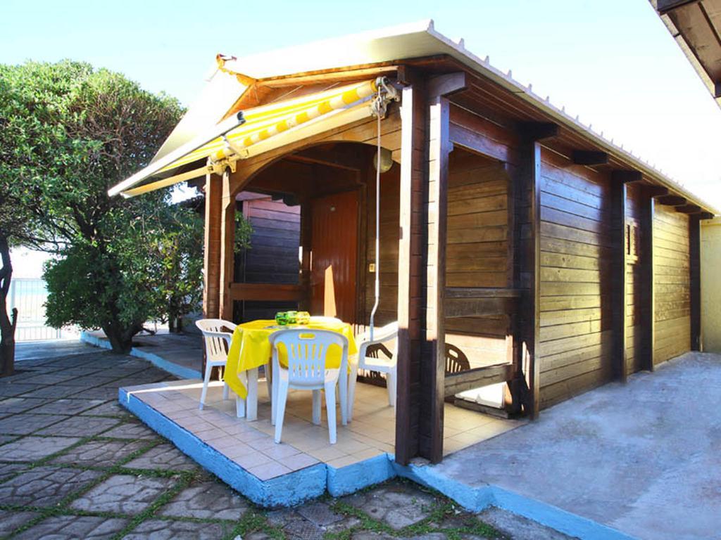 Villaggio La Bussola Paola Bagian luar foto