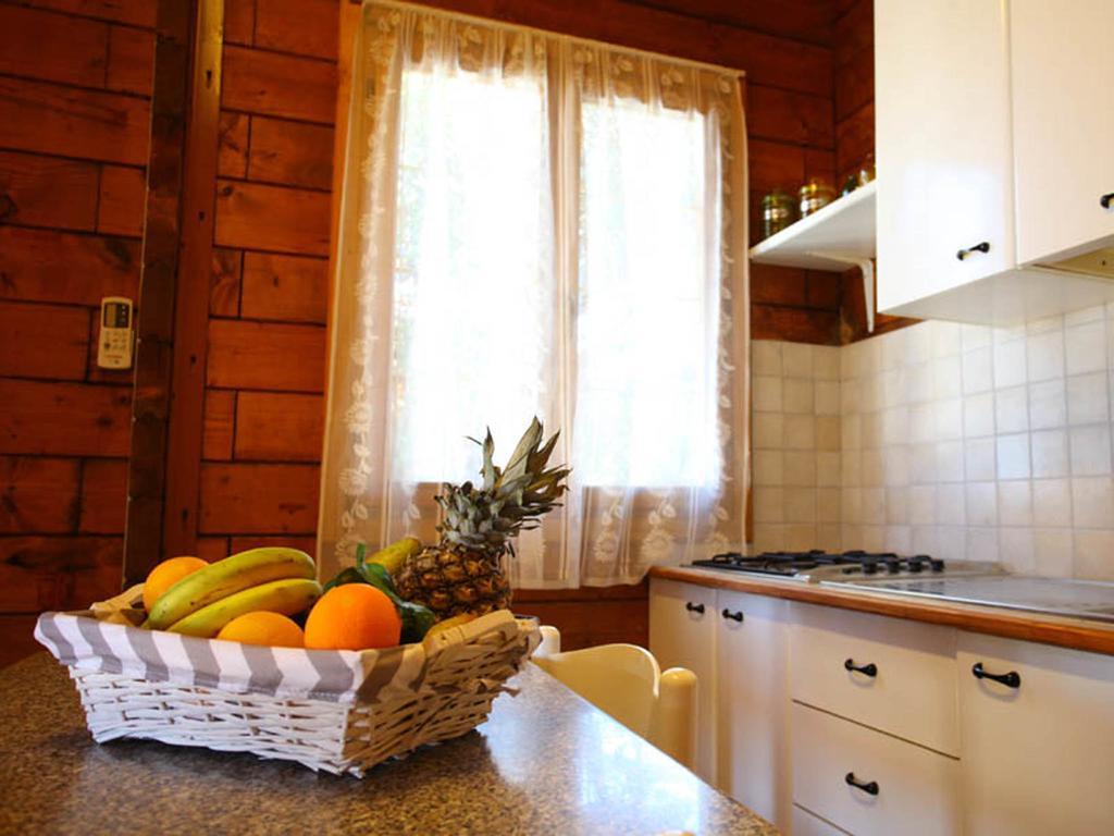 Villaggio La Bussola Paola Bagian luar foto